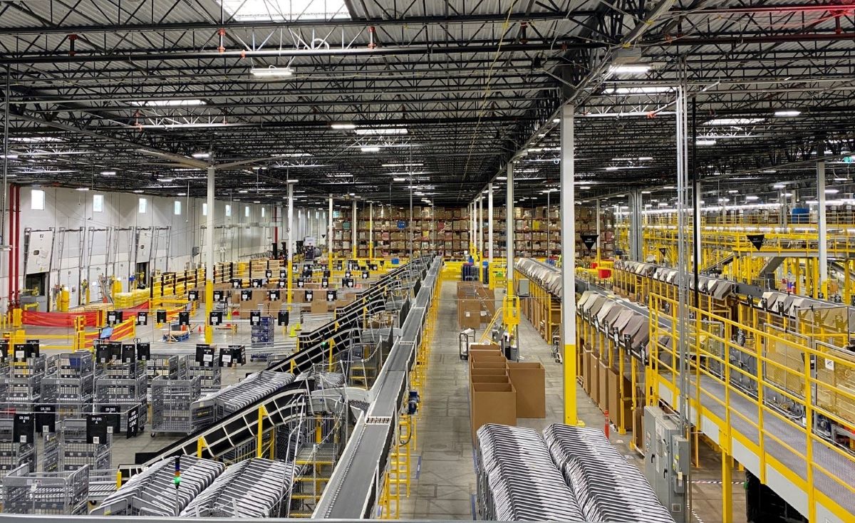 Amazon warehouse in Nashville