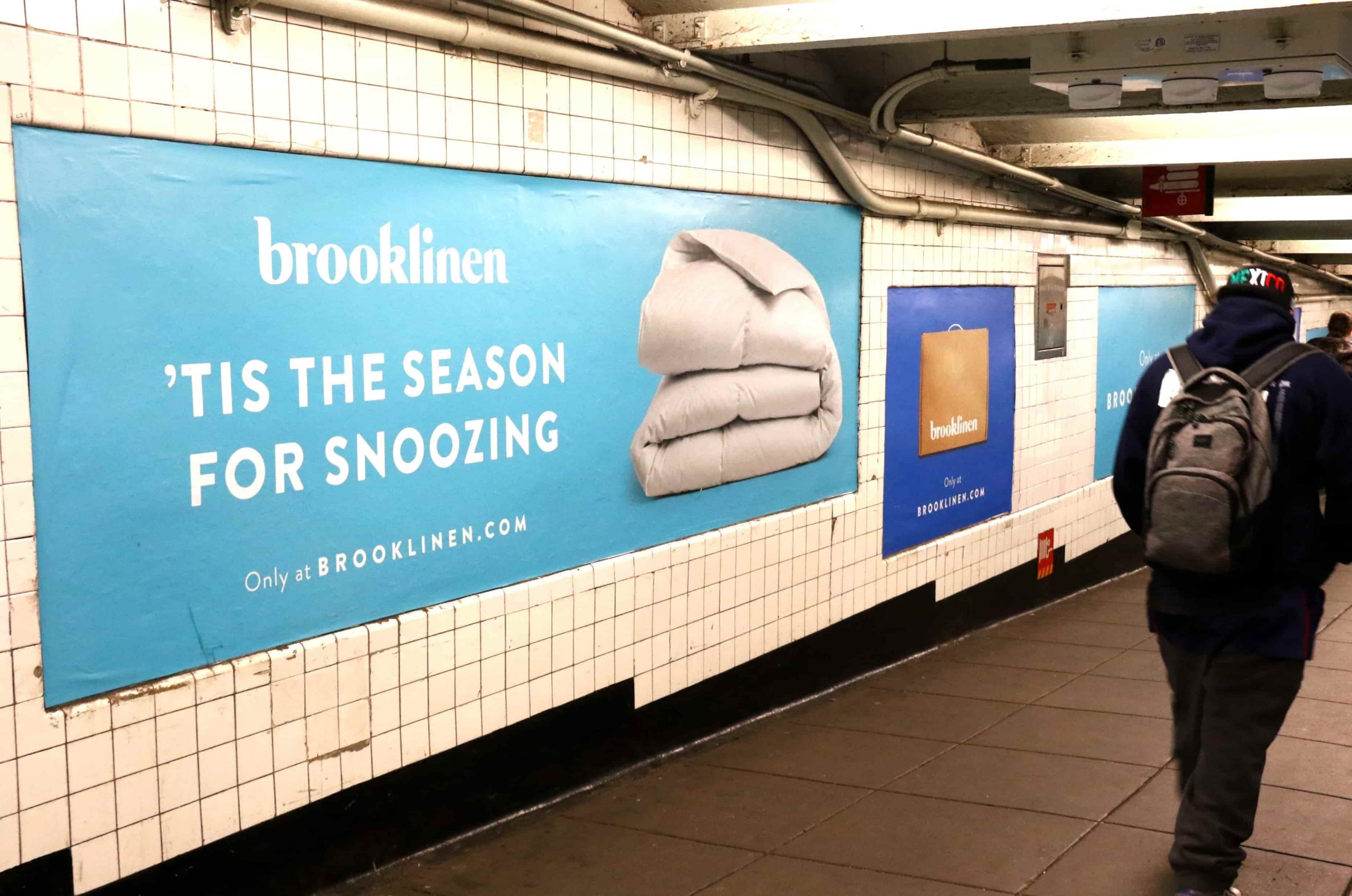 Brooklinen banner in New York subway